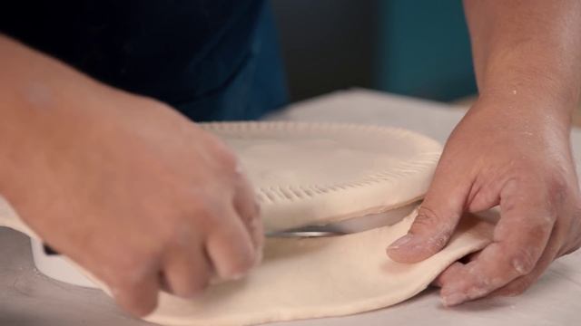 Puff Pastry Made Easy with Ian, Our Tesco Baker | Tesco Food смотреть онлайн