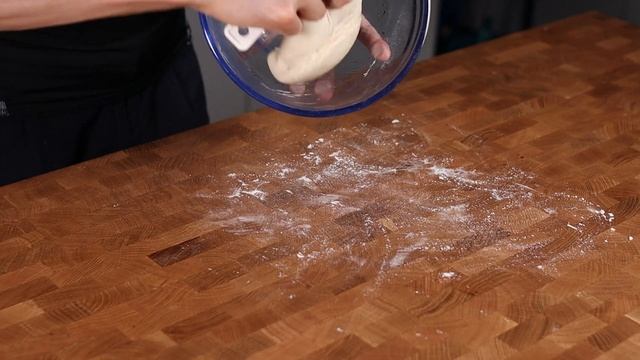 ANABOLIC CALZONE RECIPE (Homemade) | Low Calorie Pocket Pizza that is Macro Friendly смотреть онлайн