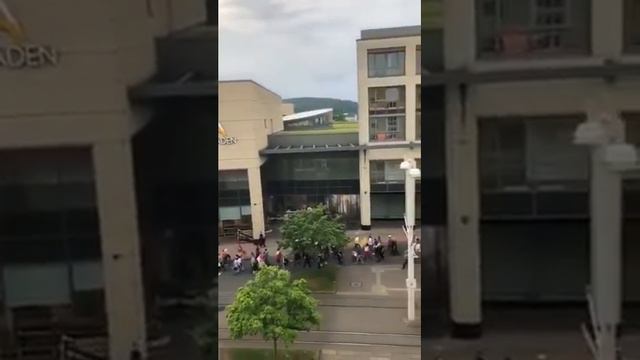 Это не покажут по украинскому телевидению. Потому что - это правда! Немцы идут за русских!!! смотреть онлайн