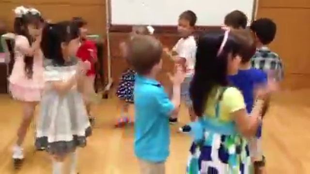 Танец "Разноцветная игра". смотреть онлайн