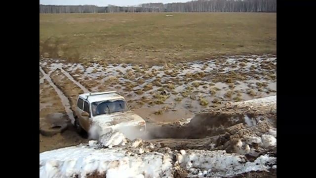 Весенние вылазки на Нивах, Уазах и самодельном багги смотреть онлайн
