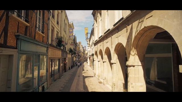 Laon vue du ciel смотреть онлайн