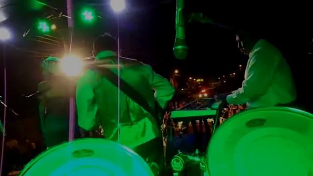 LA BANDA ZHOW DE PUEBLO / ORQUESTA - MOLIENDO CAFÉ смотреть онлайн
