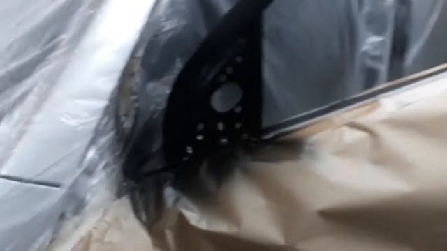 Покраска дверных арок в черный матовый цвет на KIA Rio смотреть онлайн