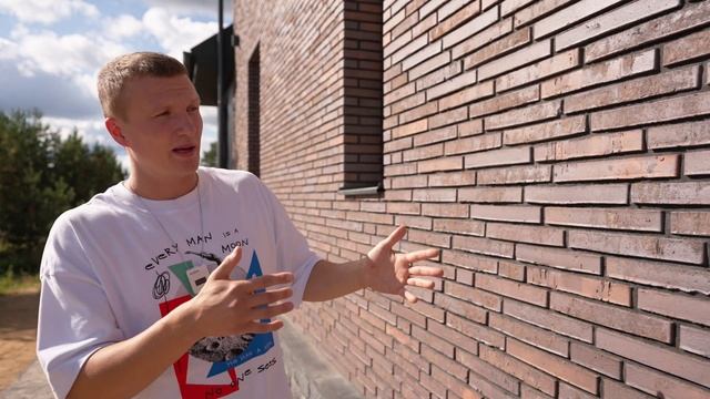 Обзор Двухэтажного дома 210 кв.м в Московской обл. Как устроен фасад дома, который прослужит долго смотреть онлайн