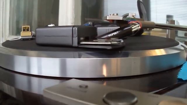 Весы для настройки прижимной силы на виниле. смотреть онлайн