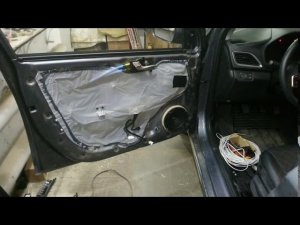Ставим усилители и эстраду в Hyundai Solaris 2