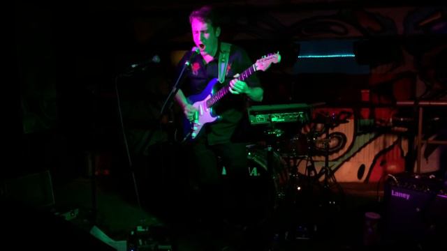 Jefferson Duke - Silk Lips (Live @ The Cellar Oxford) смотреть онлайн