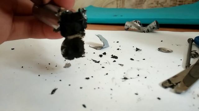 Как разобрать батарейку и что в ней находится. смотреть онлайн
