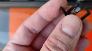 При нажатии тормозов загорается приборная панель ВАЗ 2115.