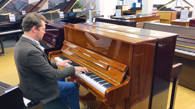 Kawai K-3 upright piano in polished walnut смотреть онлайн