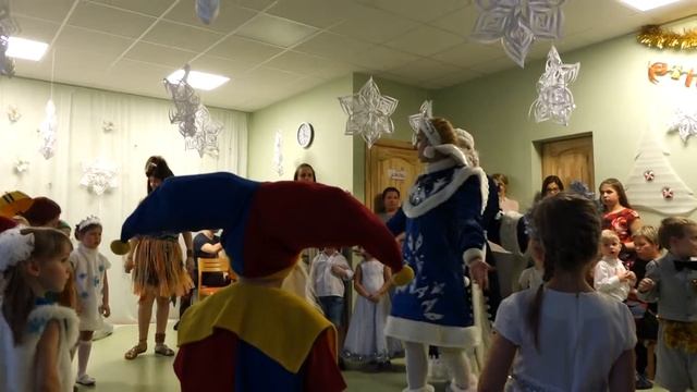 Новогодняя елка 2016 part 7 Мадагаскар Дед Мороз и Снегурочка Sony RX10 смотреть онлайн