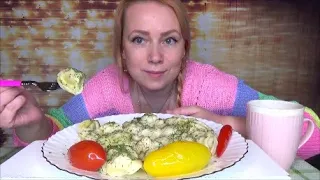Мукбанг пельмени. Русский мукбанг. Еда на камеру. смотреть онлайн