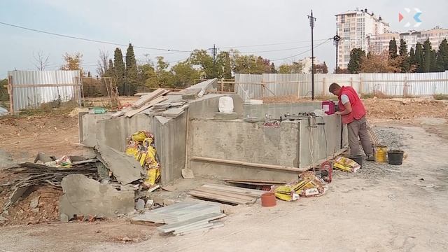 Контроль работ по реконструкции парка Победы продолжается