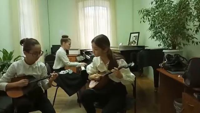 Макарова Анна, Тауева Самира, Ахмедьярова Азалия Гендель "Менуэт" смотреть онлайн