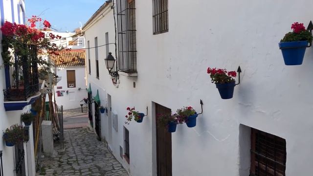 Estepona Spain ?? The Garden City of Costa Del Sol | 197 Countries, 3 Kids смотреть онлайн