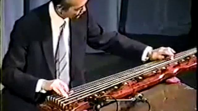 Гуцинь - играет мастер Луй Пуй Юэнь смотреть онлайн