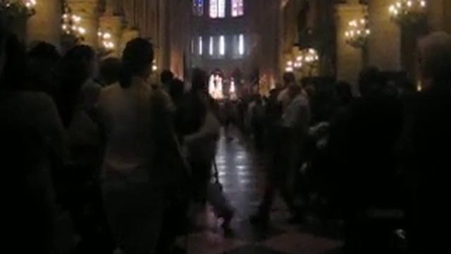 inside the notre dame cathedral in paris смотреть онлайн