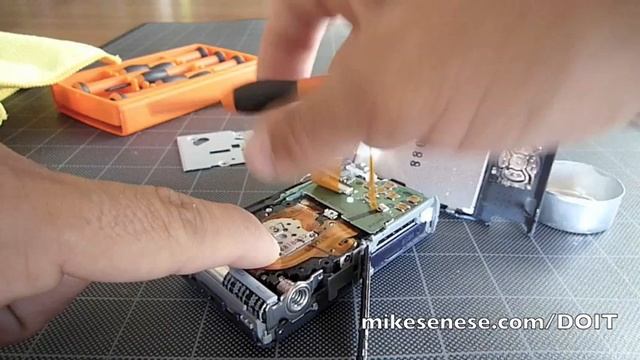 Surprisingly Easy Sensor Cleaning and Dust Removal: Panasonic Lumix FX37 Digital Camera смотреть онлайн