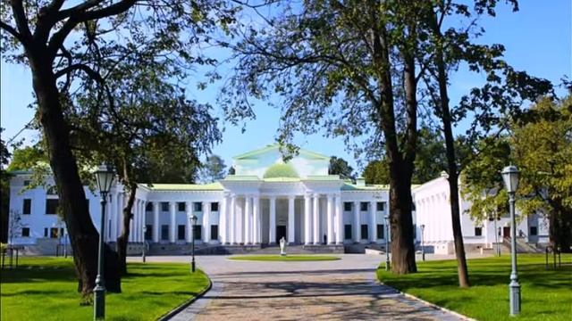 Санкт- Петербург " Каменный остров." Прогулки по Петербургу (2014) смотреть онлайн