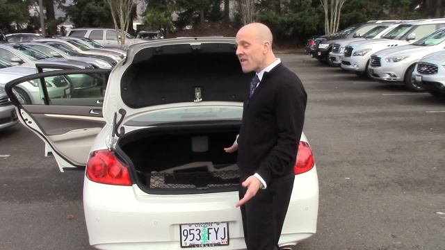 2012 Infiniti G37X AWD: Seriously affordable performance смотреть онлайн