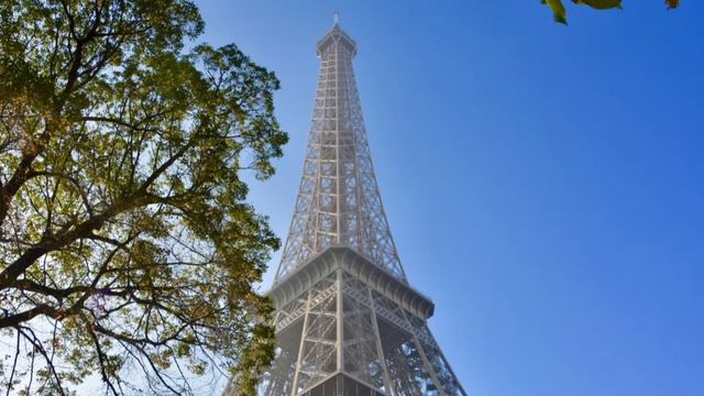 THE SYMBOL OF PARIS | EIFFEL TOWER смотреть онлайн