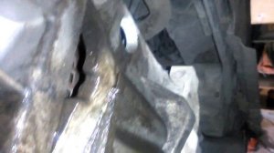 Течь масла, подозрения на сальник коленвала Флюенс К4M939  на автомате