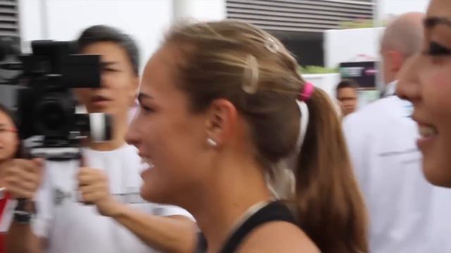 Monica Puig & Zarina Diyas Visit SAP Social Wall | 2014 WTA Finals смотреть онлайн