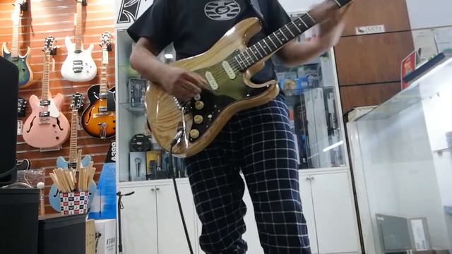 Bareknuckle Trilogy Bridge pickup смотреть онлайн