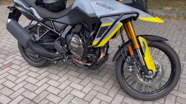 Test ride SUZUKI V-STROM 800DE