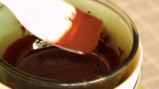 Fondant Au Chocolat (Molten Chocolate Cake)