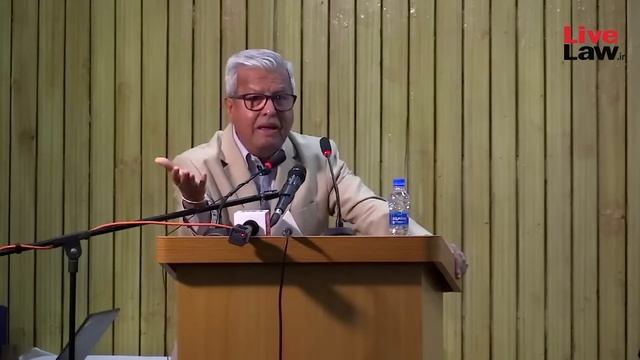 A Recently Appointed Supreme Court Judge Has Not Written a Single Good judgement: Dushyant Dave смотреть онлайн