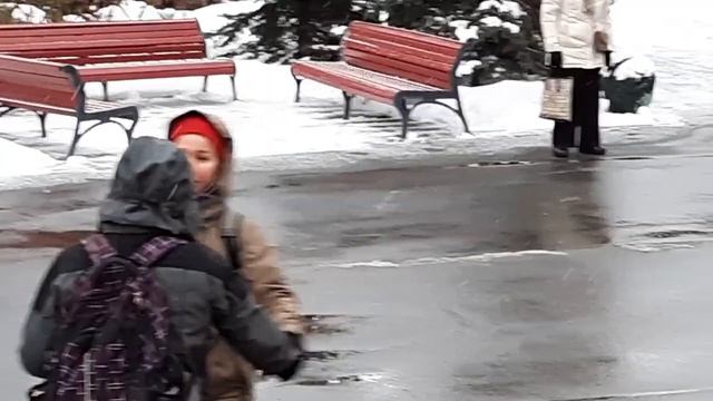 А ДНИ ЛЕТЯТ... смотреть онлайн