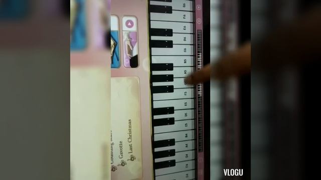 FAKE LOVE - BTS(방탄소년단) - Easy Piano Tutorial смотреть онлайн