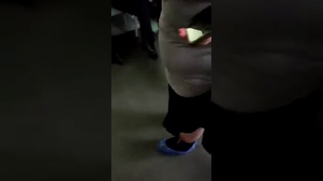 Казань МКДЦ, отправили домой с открытой раной, даже повязку не наложили... смотреть онлайн