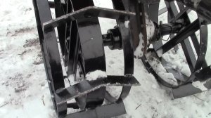 Супер бульдозер для дома из мотоблока или уборка снега мотоблоком Обзор магазинного отвала 2017