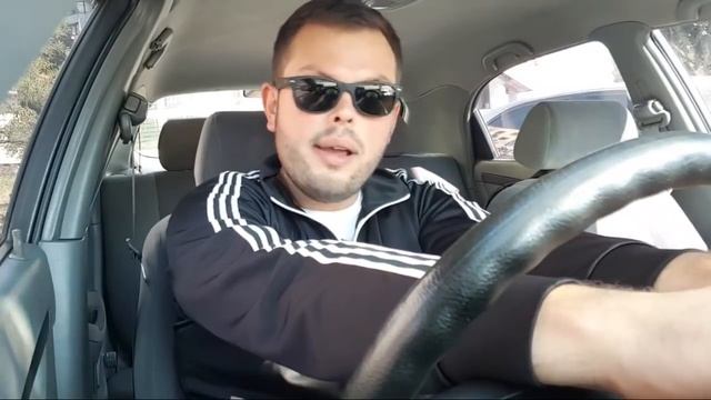 НА ПАРКОВКЕ РАЗБИЛ ТЕЛЕФОНЫ смотреть онлайн