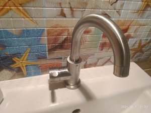 Как снять закисший смеситель с раковины!