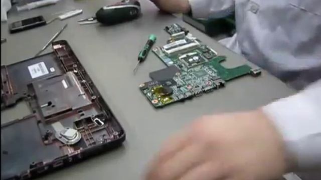 Как разобрать ноутбук HP 635 смотреть онлайн