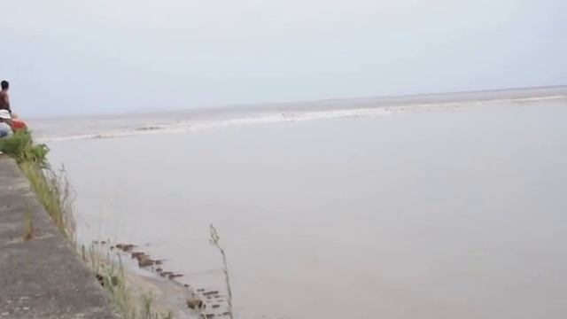 Tidal Bore Hangzhou Bay China смотреть онлайн