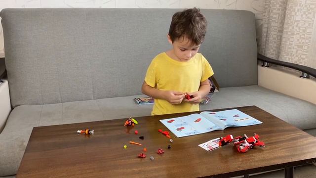 LEGO Ninjago Реактивный самолет Кая 71707 - Распаковка и сборка набора Лего Ниндзяго смотреть онлайн