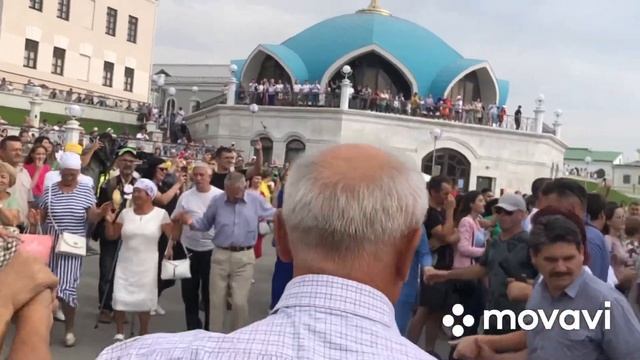 Казань празднует День республики! Ансамбль гармонистов и Фирдус Тямаев в Кремле 30.08.2022! смотреть онлайн