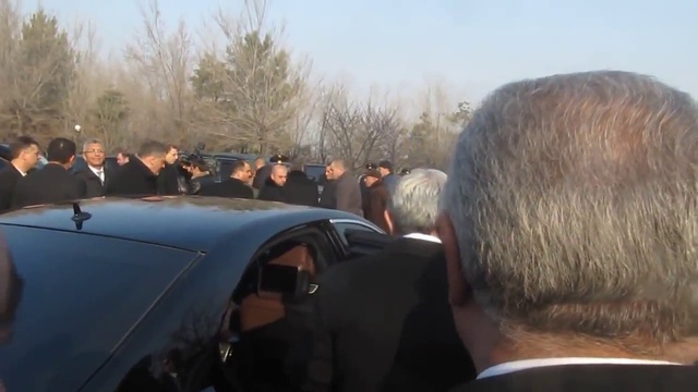 «Իյա՜, լո՞ւրջ». Սերժ Սարգսյան смотреть онлайн