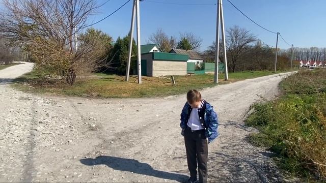 #Натухаевская MBR-косметика класса люкс/Ксюша ухаживает за огородом/А у нас пока лето смотреть онлайн