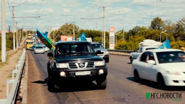 Автоколонна десантников едет в посёлок Светлый смотреть онлайн