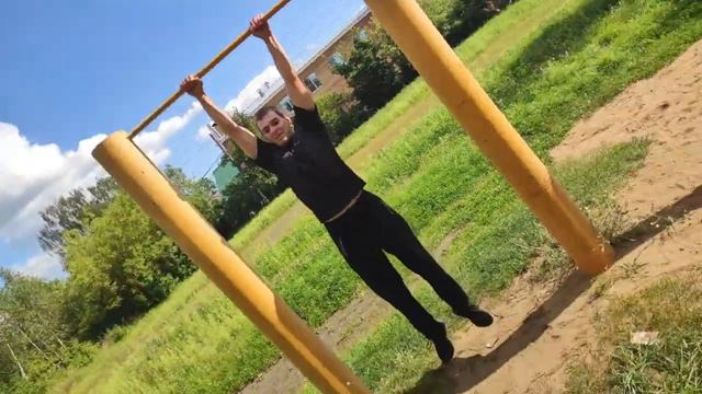 ИНТЕРЕСНЫЙ СЭТ НА БРУСЬЯХ (ПОПРОБУЙ И ТЫ) смотреть онлайн