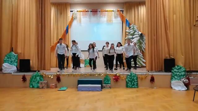 Новый год в школе 1551 смотреть онлайн