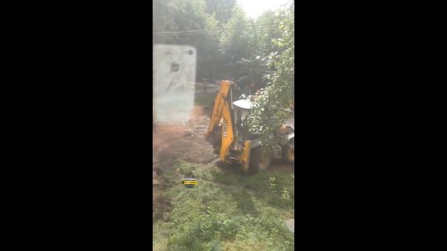 Рабочие повредили кабель электроэнергии смотреть онлайн