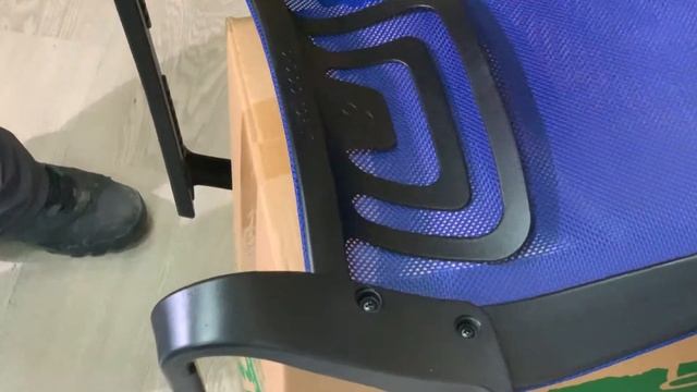 Обзор компьютерного кресла Бюрократ CH-695N смотреть онлайн