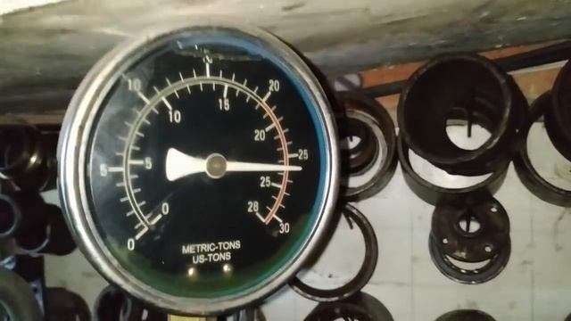 мАСТЕРА из "курятника" или Прикипел болт в подрамнике рено кенго смотреть онлайн